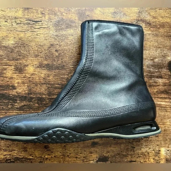 Cole Haan | womens Air Beau booties. Size: 5.5B - Picture 8 of 12